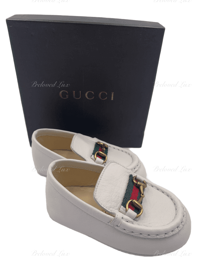 Pink baby 2025 gucci shoes