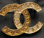 Sold-CHANEL CC Rhinestones Brooch - aged gold L241