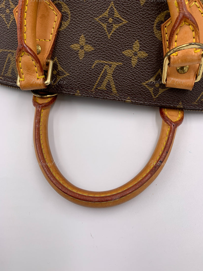 A Guide to Authenticating the Louis Vuitton Monogram Alma: Sizes PM, MM,  and GM (Authenticating Louis Vuitton) eBook : Republic, Resale, Weis,  Molly: : Kindle Store