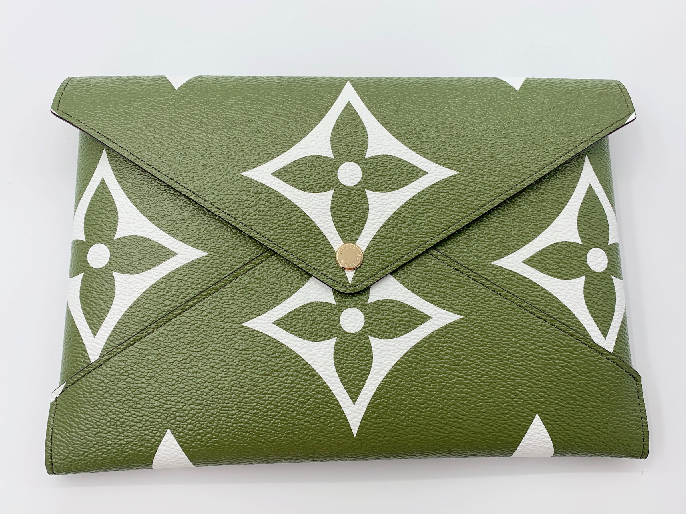 NEW LOUIS VUITTON KIRIGAMI GREEN GIANT MONOGRAM LARGE Snap Pouch With Chain  $890.00 - PicClick