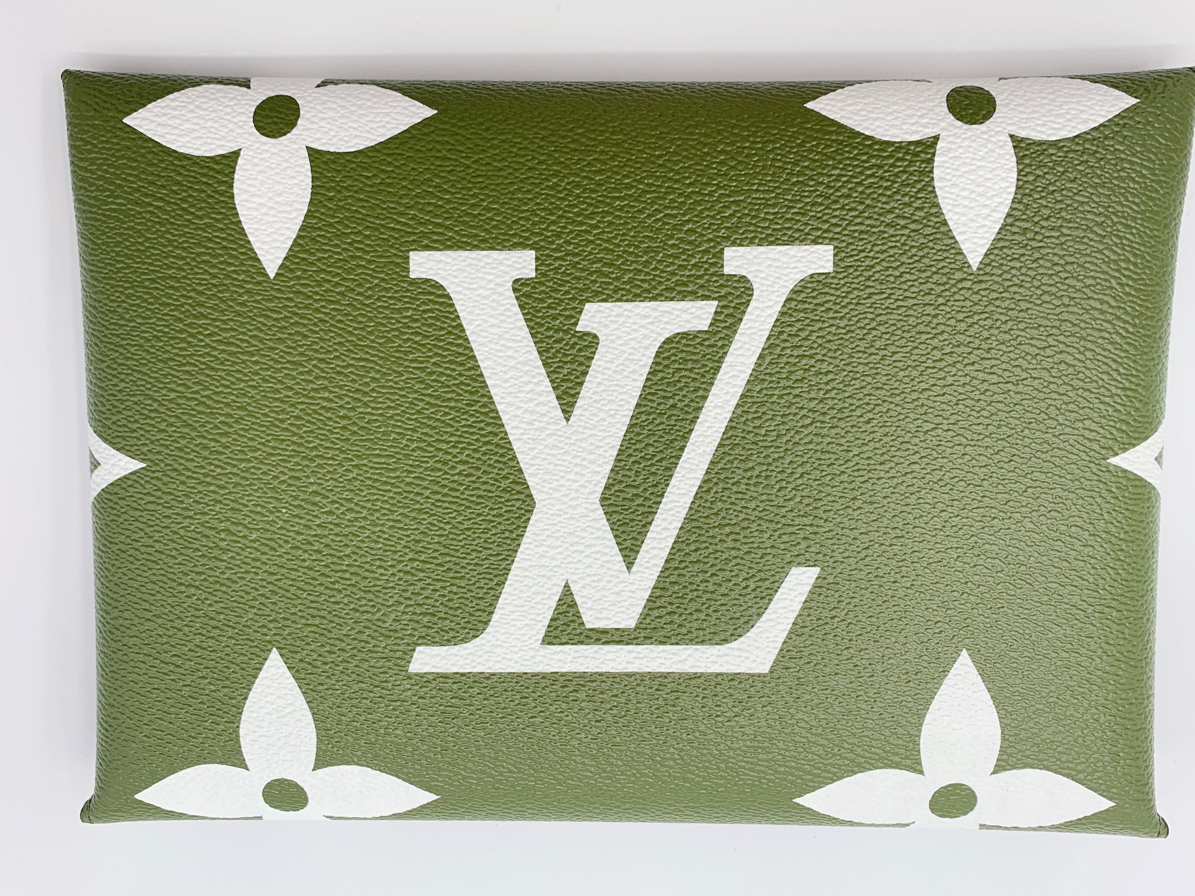 NEW LOUIS VUITTON KIRIGAMI GREEN GIANT MONOGRAM LARGE Snap Pouch With Chain  $890.00 - PicClick