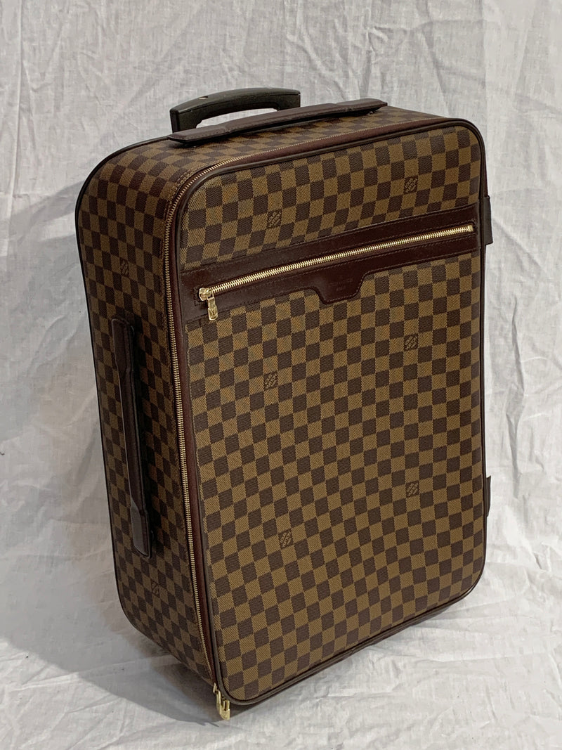 Get ready to travel in style! Louis Vuitton Pegase Suitcase gets a  makeover 🔸new bumpers and wheels 🔸clean and condition 🔸ready to  travel 🧳 . . ., By Purse Rehab