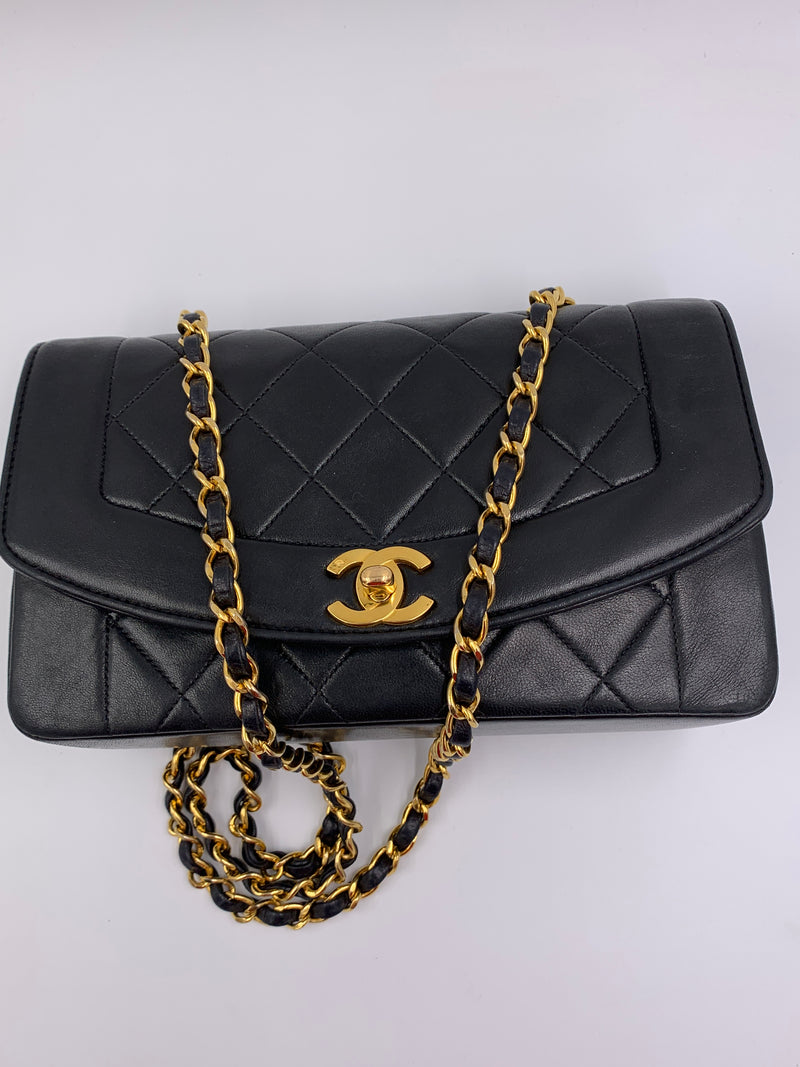 Sold-CHANEL Lambskin Small Diana Single Chain Single Flap Bag Black/gold