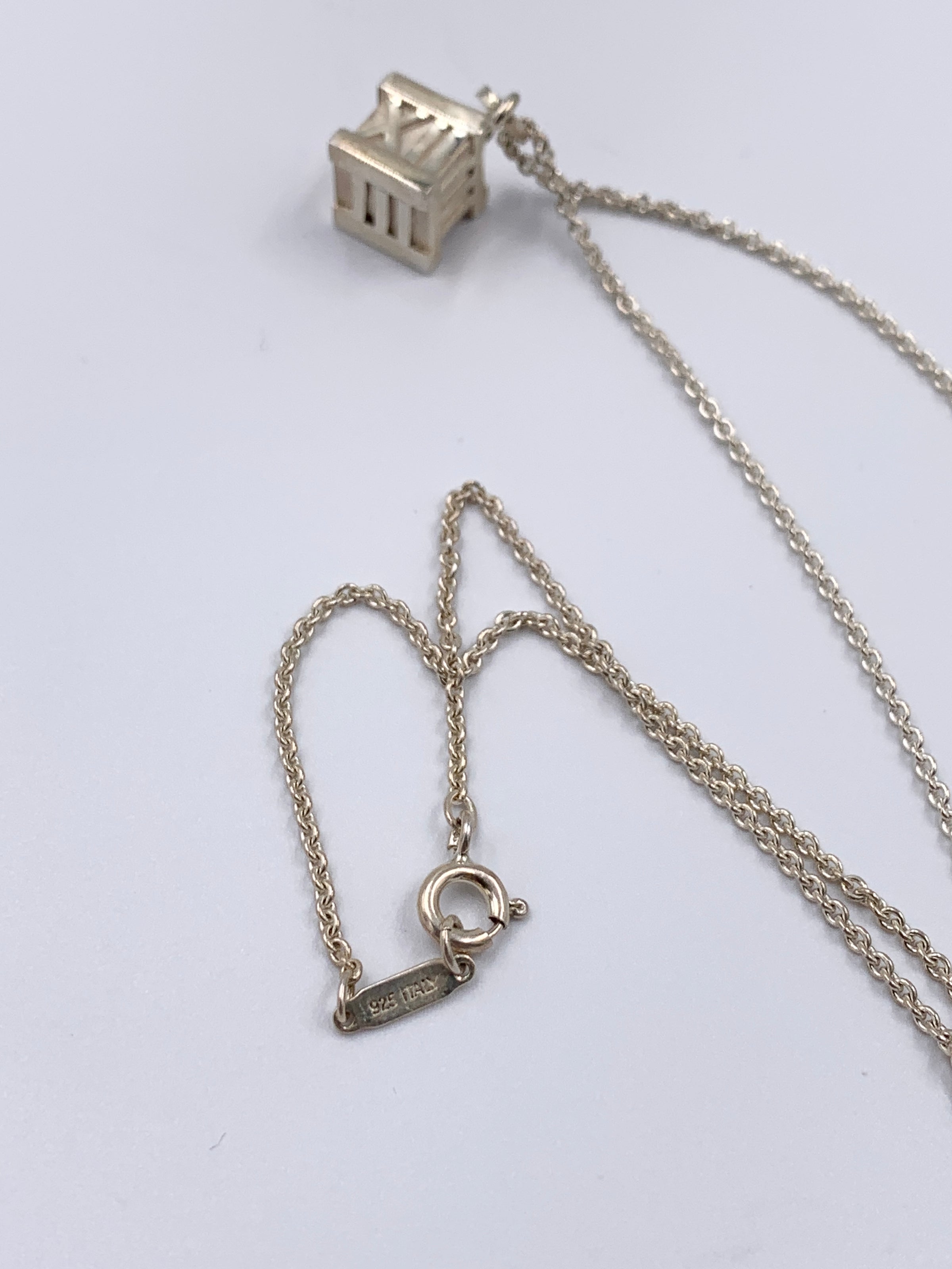 Tiffany atlas cube on sale necklace