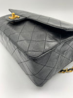 Sold-CHANEL Vintage Lambskin Medium/Large Single Flap Bag black/gold hardware