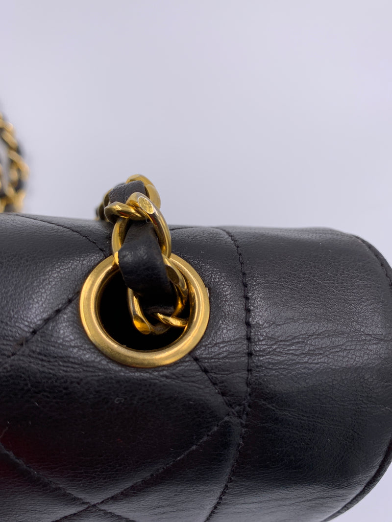 Sold-CHANEL Lambskin Small Diana Single Chain Single Flap Bag Black/gold