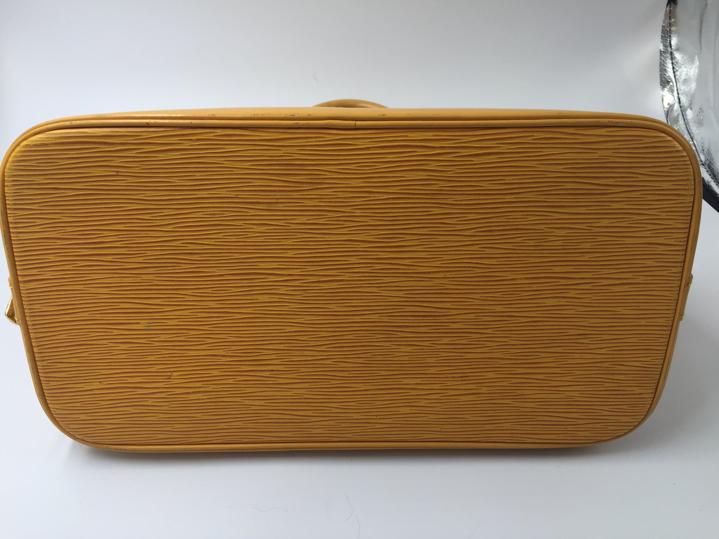 Louis Vuitton Alma Handbag Yellow Epi Leather M52149 – Timeless