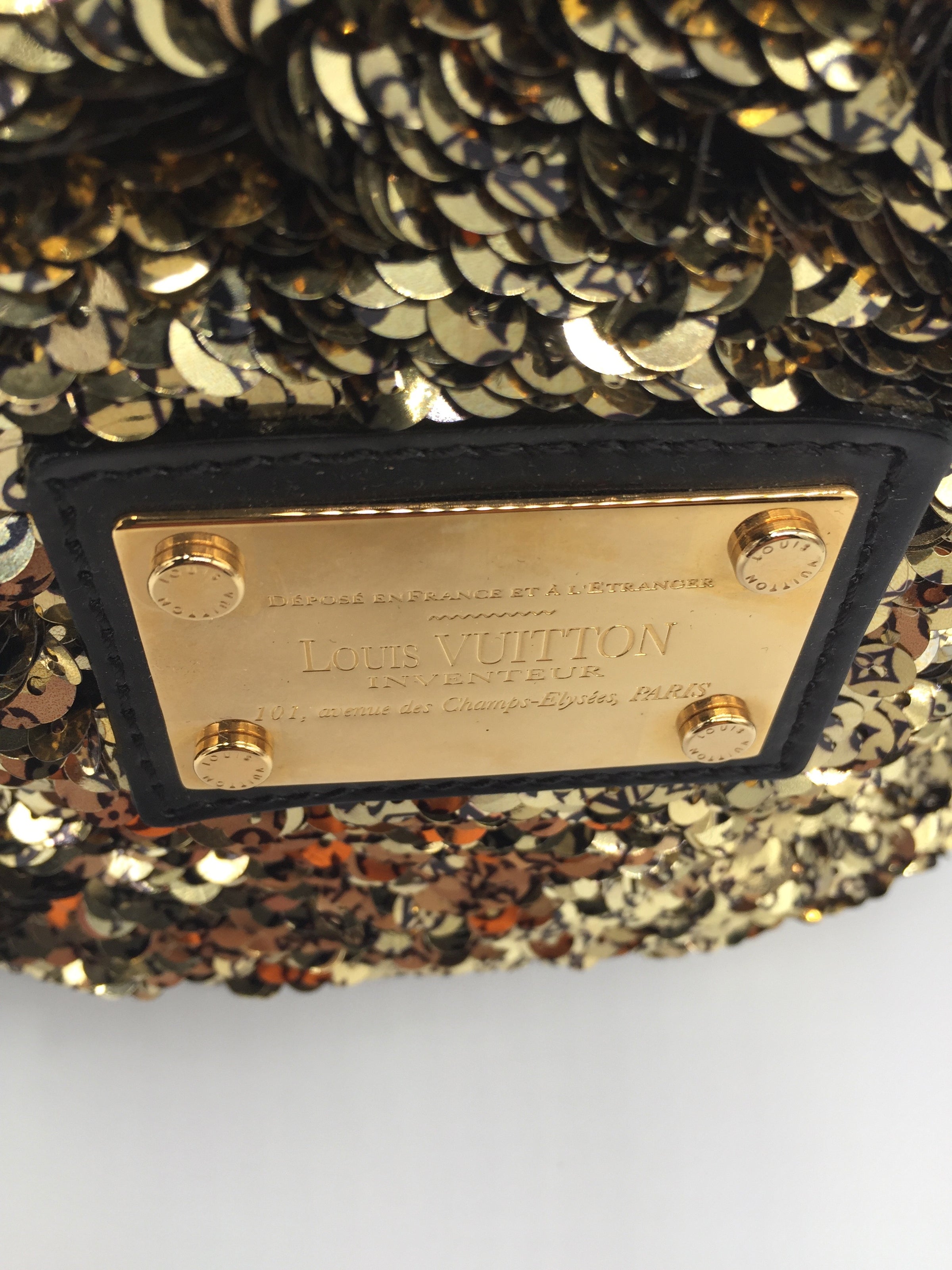 Louis Vuitton Limited Edition Silver Sequin Rococo Pochette Clutch Bag -  Yoogi's Closet
