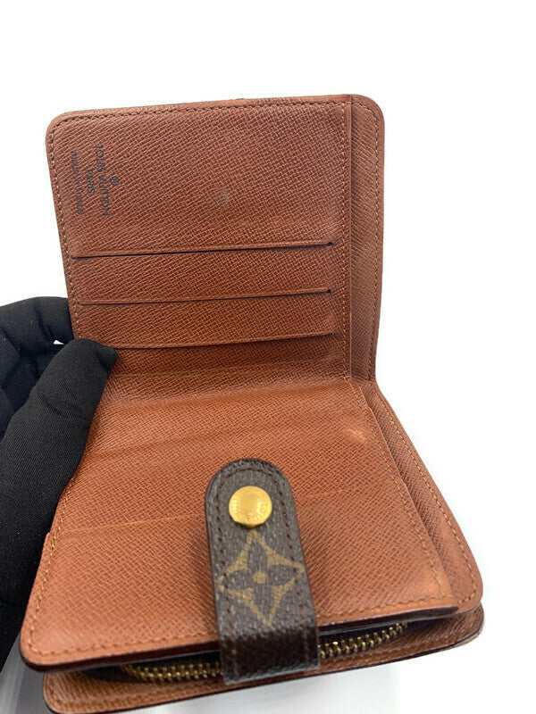 Excellent Conditions Authentic Louis Vuitton Wallet for Sale in Monterey,  CA - OfferUp